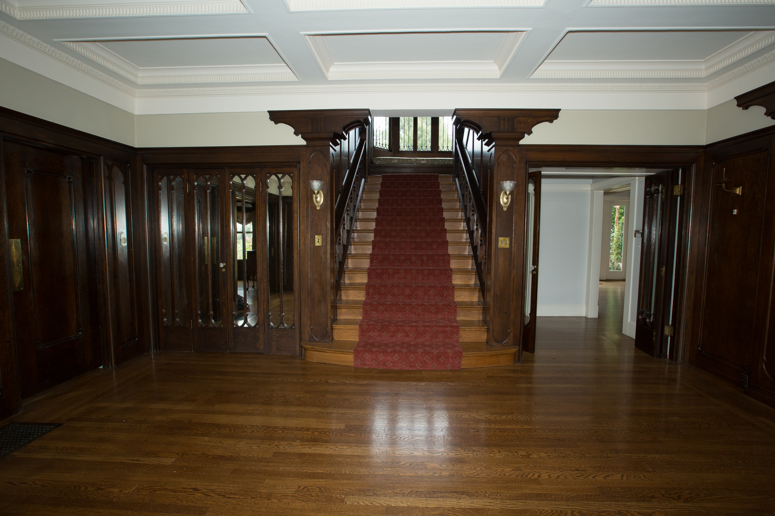 the dull front entry into a piedmont home